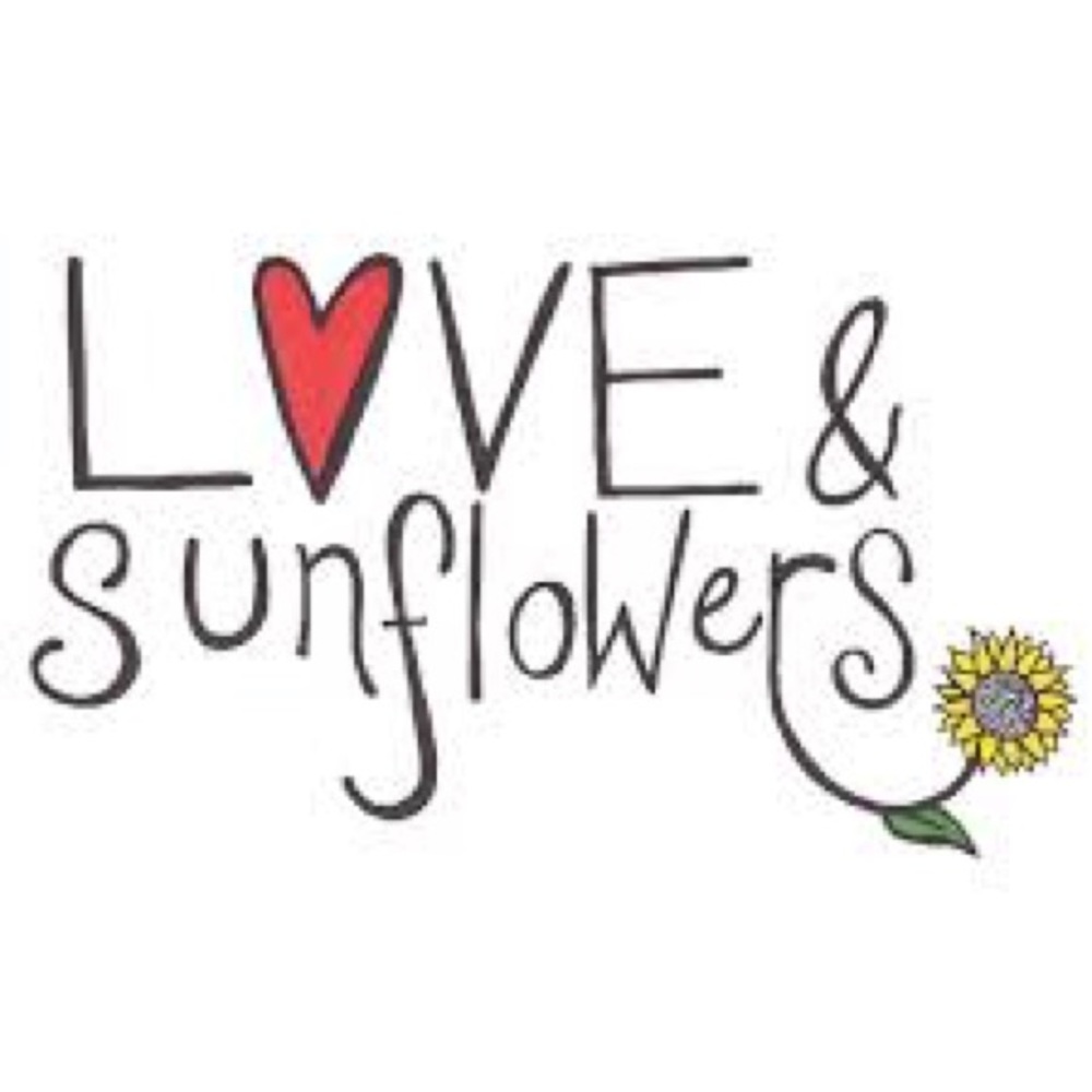 🆕Love & Sunflowers Daisy Shorts - Picture 2 of 5